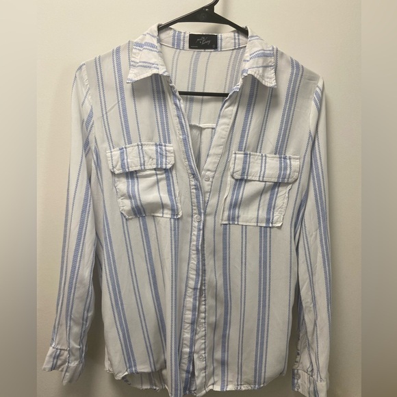 Milk n honey snall blue and white striped button down women’s blouse - Picture 4 of 7